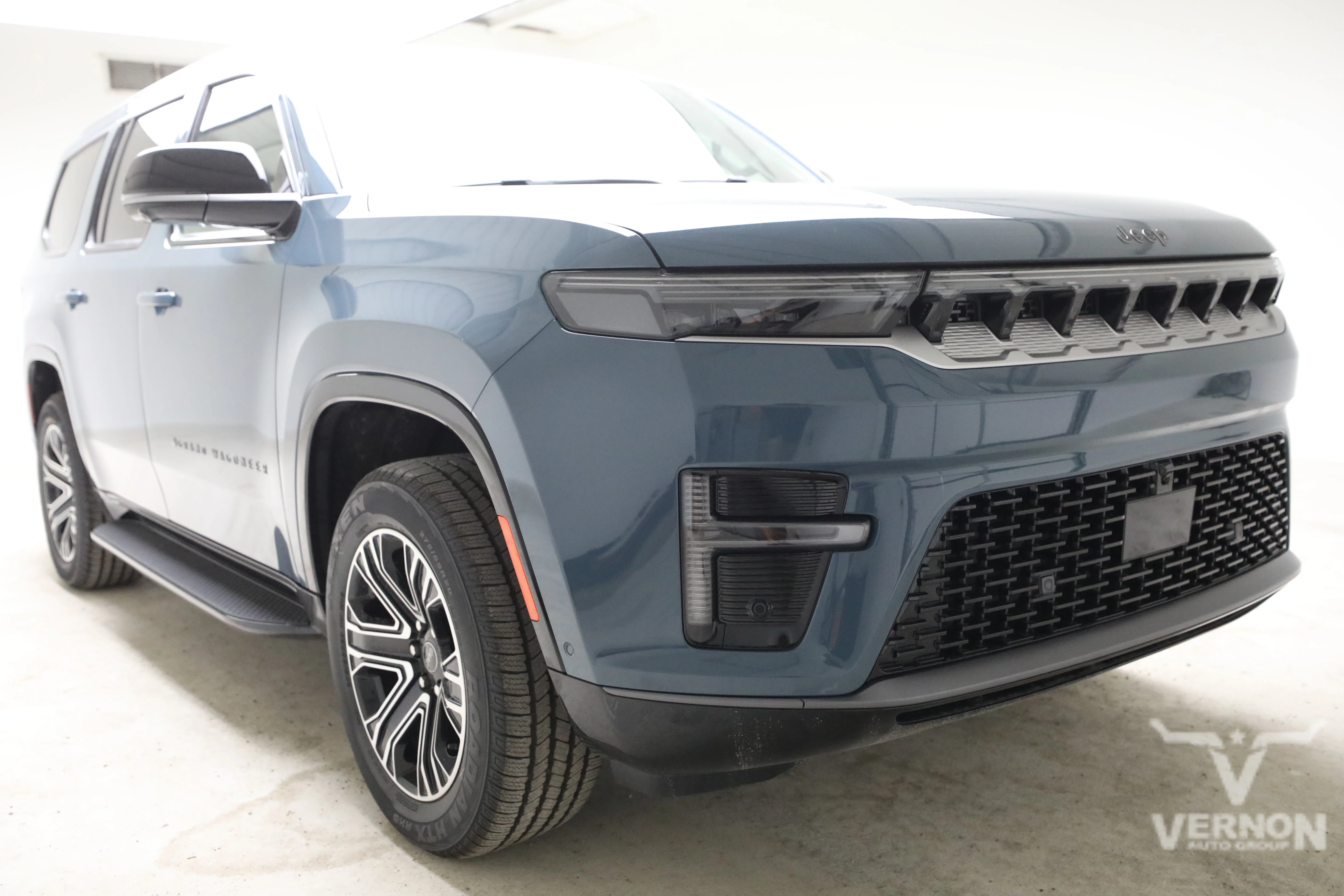 New 2026 Jeep Grand Wagoneer Base 4x4