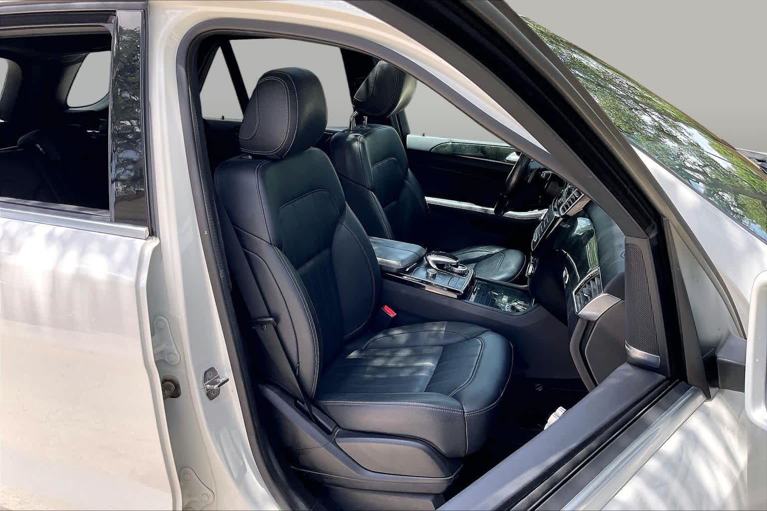 Used 2018 Polar White Mercedes-Benz GLE 350 image 8