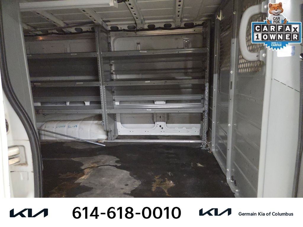 Used 2020 White Nissan S image 19