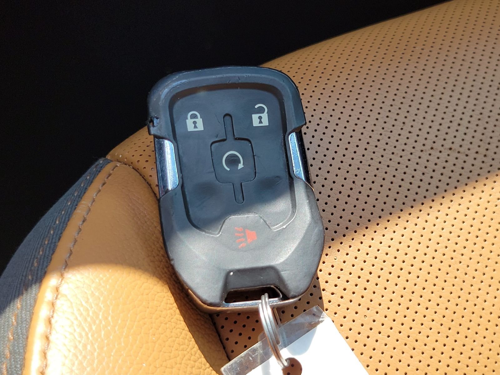 Used 2018 Black GMC SLT image 24