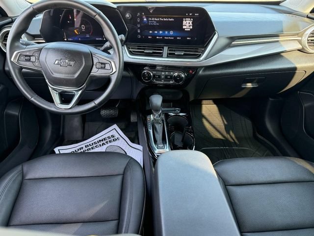 Used 2024 Summit White Chevrolet ACTIV image 11