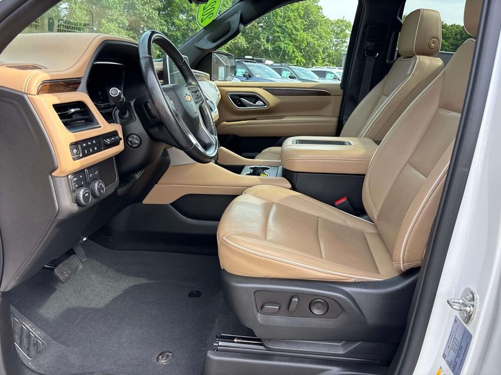 Used 2023 Beige Chevrolet Premier image 10