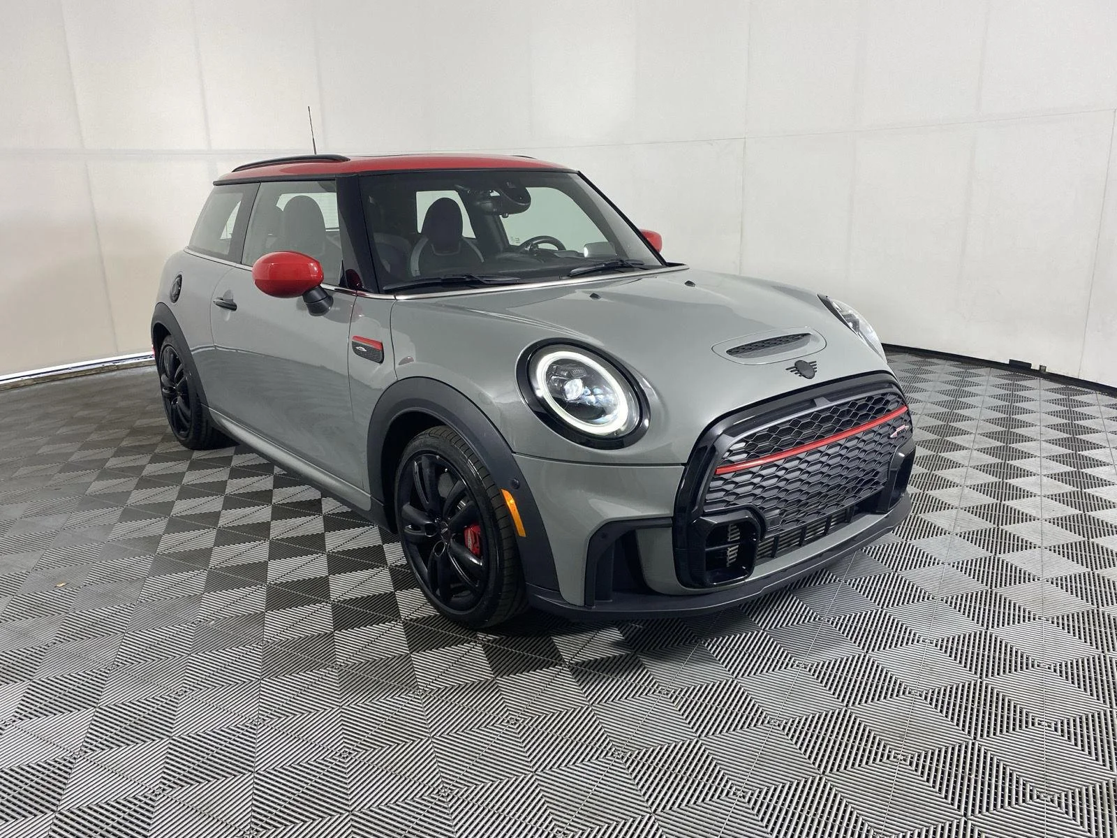 Used 2022 Moonwalk Grey Metallic MINI John Cooper Works image 10