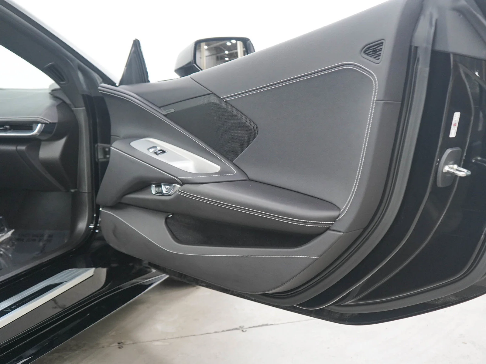 Used 2023  Chevrolet 1LT image 10