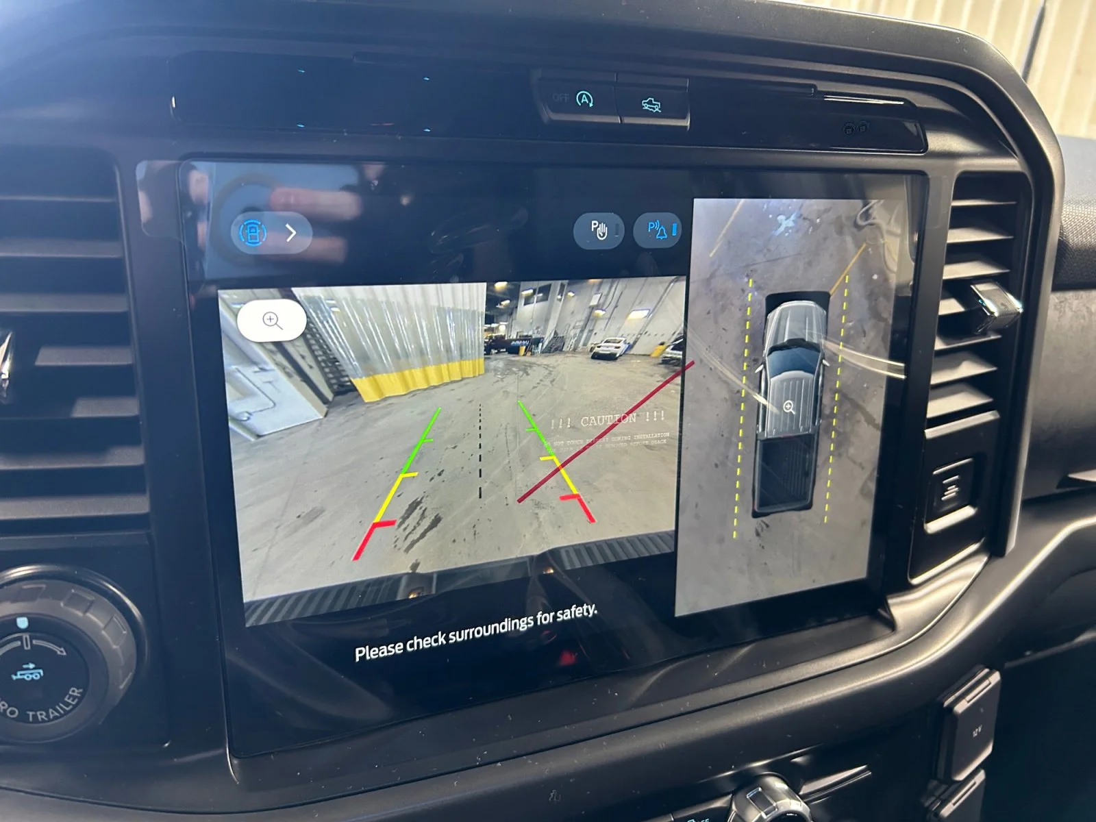 New 2026 Carbonized Grey Metallic Ford Tremor image 23