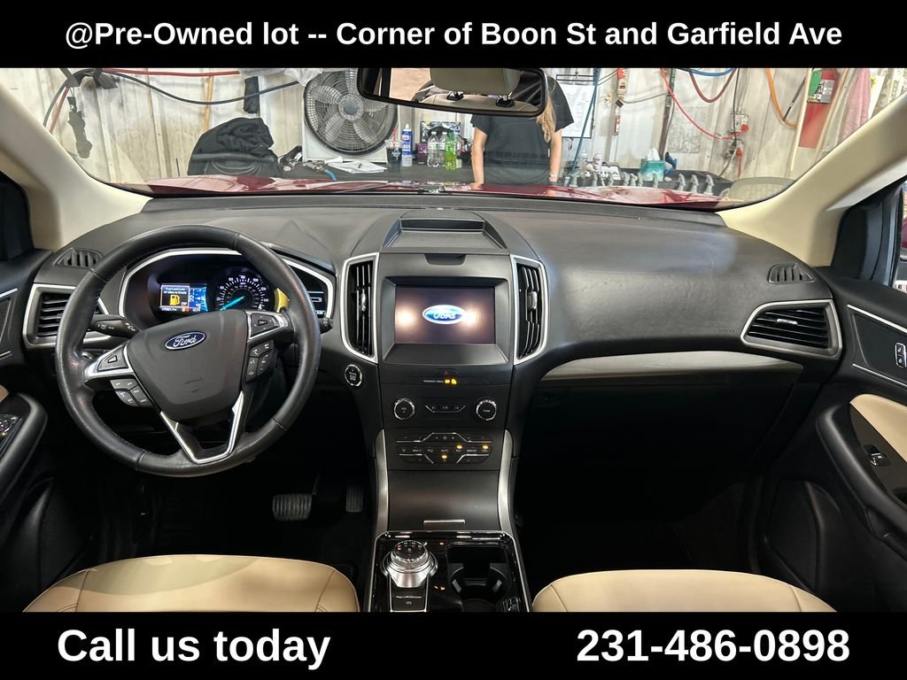 Used 2020 Red Ford SEL image 18