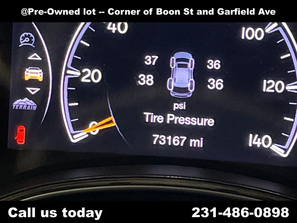 Used 2018 Black Jeep Overland image 22