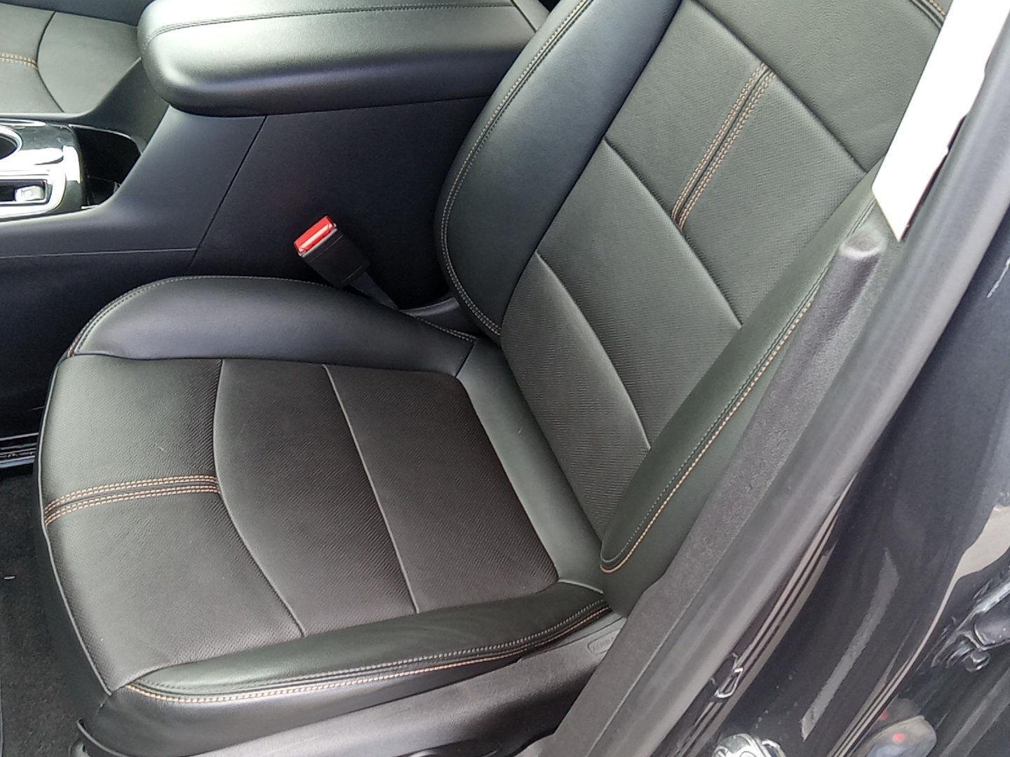 Used 2022 Chevrolet Equinox Premier with VIN 3GNAXNEV3NS239003 for sale in Kansas City