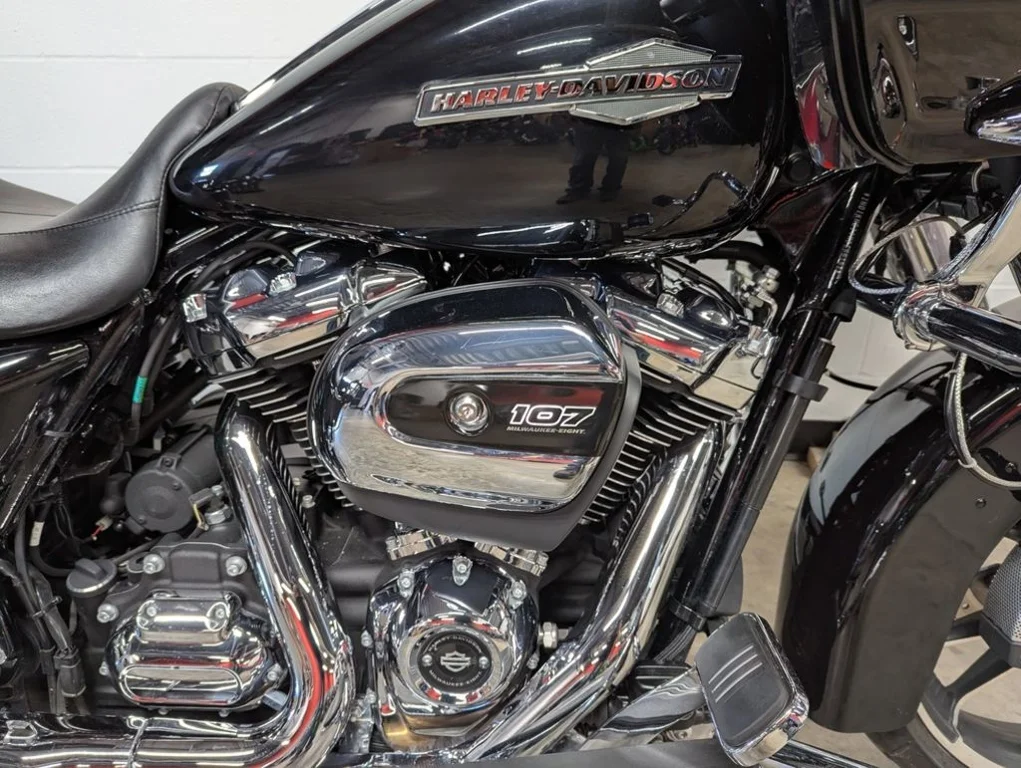 Used 2022 BLACK Harley-Davidson®  image 6