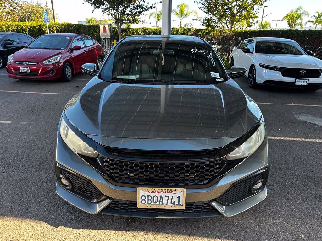 Used 2018 Gray Honda EX-L image 7