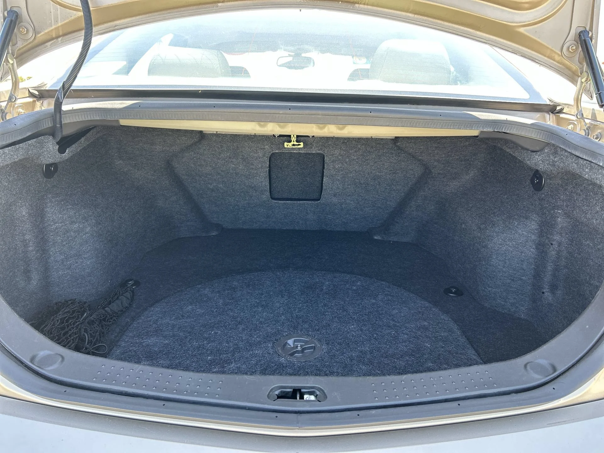 Used 2006 Sand Storm Cadillac Base image 21