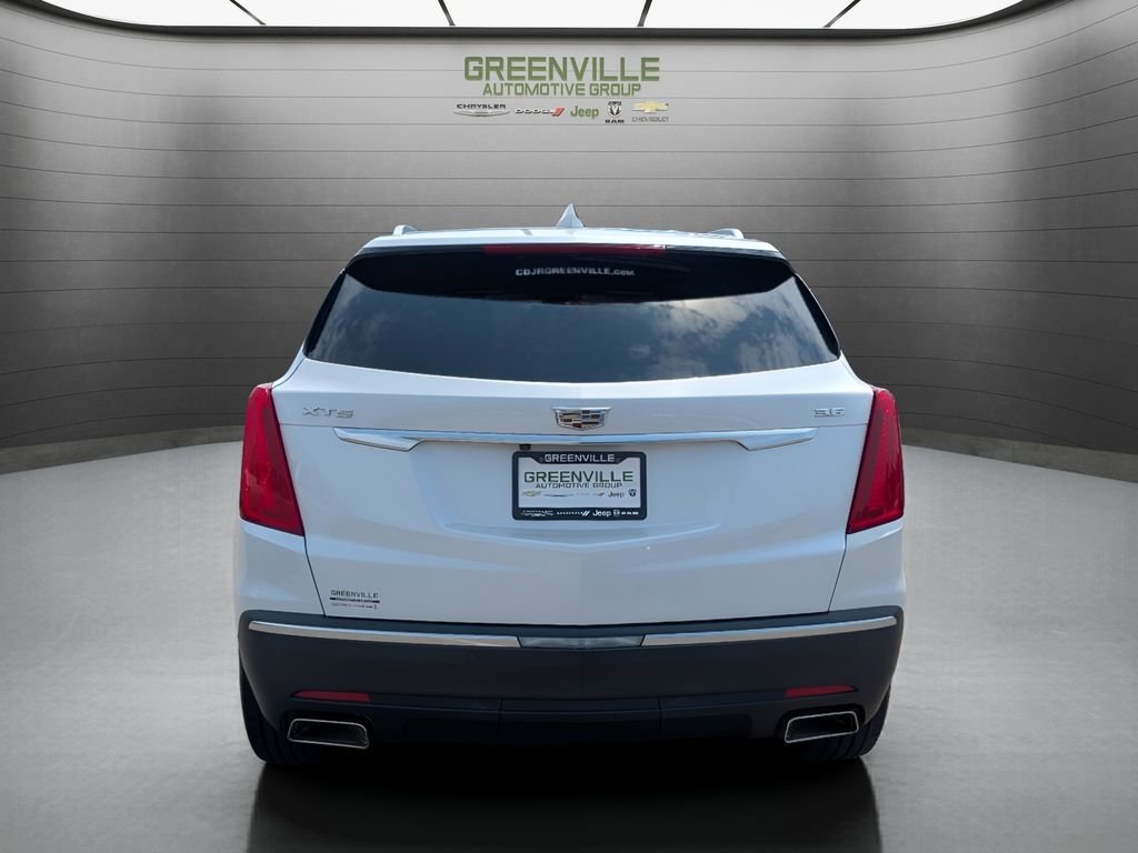 Used 2017 Crystal White Tricoat Cadillac Luxury FWD image 6