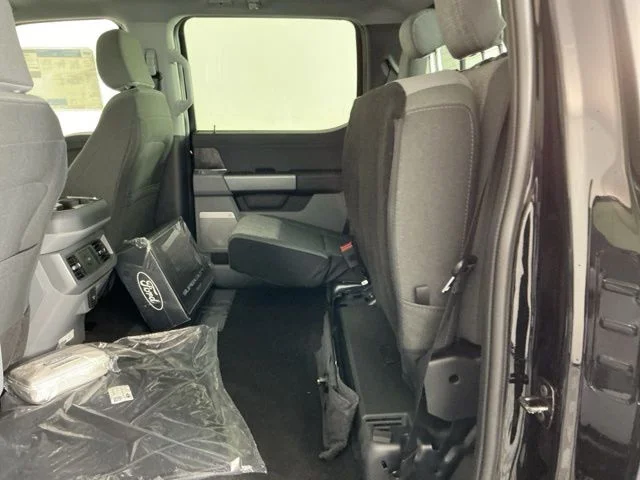 New 2026 Agate Black Ford XLT image 32