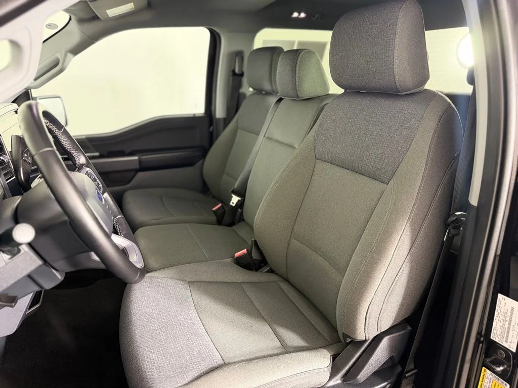 Used 2025 Black Metallic Ford XLT image 10