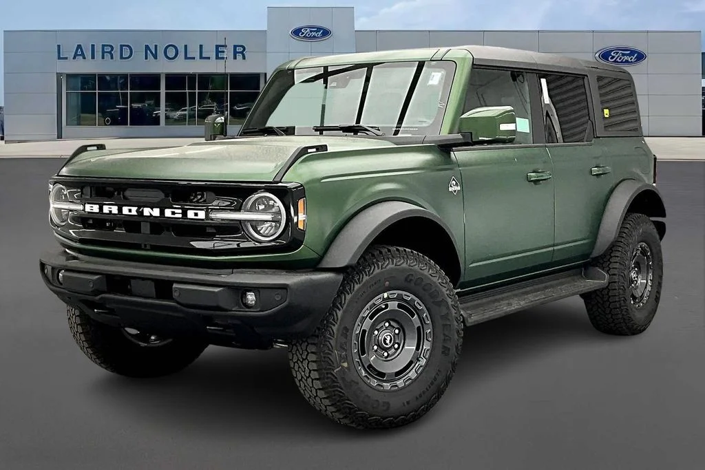 2025 Ford Bronco 4-Door Outer Banks