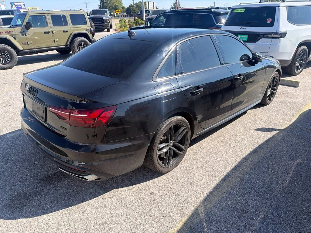 Used 2022 Black Audi  image 4