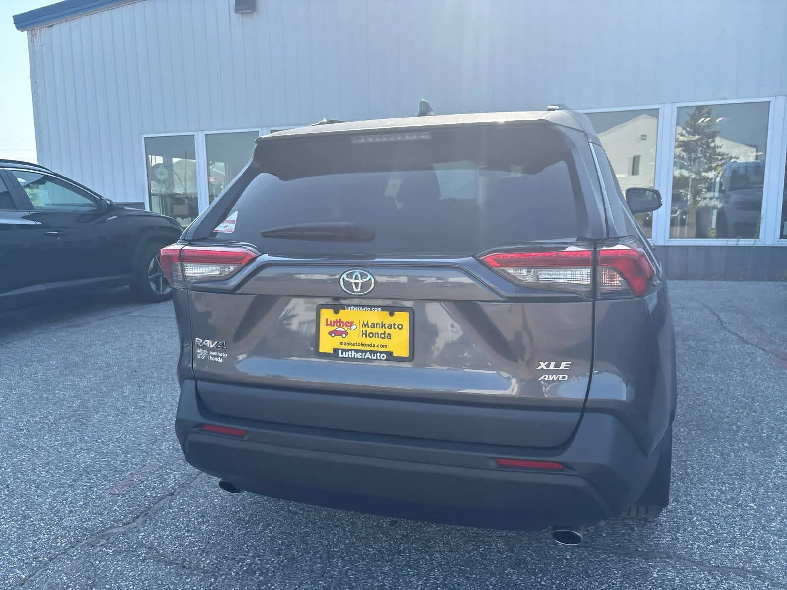 Used 2022 Magnetic Gray Metallic Toyota XLE image 6