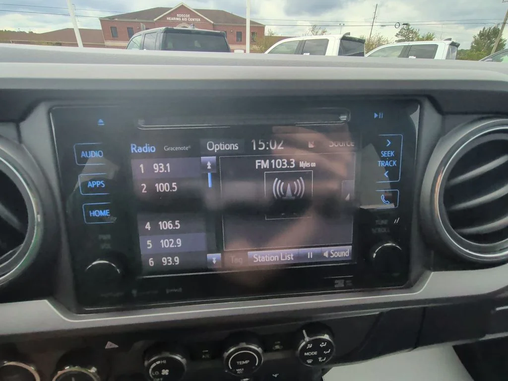 Used 2019  Toyota TRD Off-Road image 17