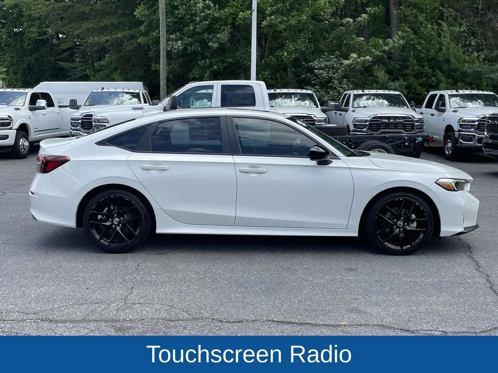 Certified Used 2025  Honda Sport image 9