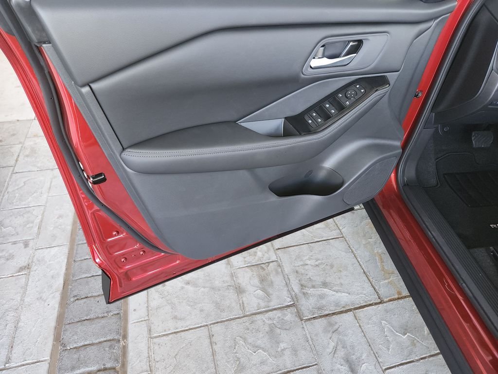 New 2026 Scarlet Ember Tintcoat Nissan SV image 20