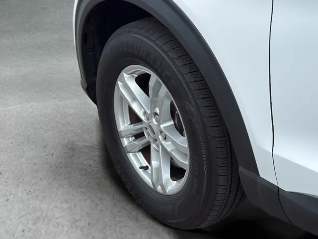 Used 2020 White Ford XLT image 14