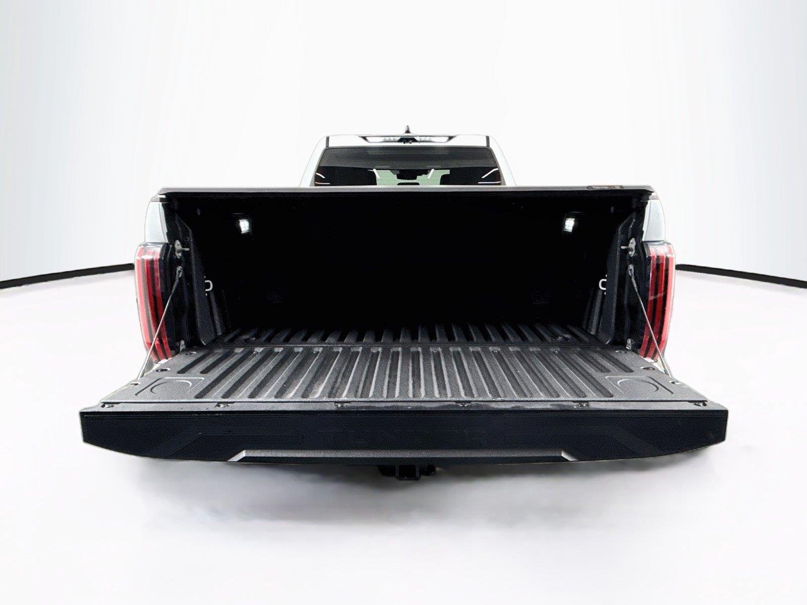 Used 2023 Wind Chill Pearl Toyota Platinum HV image 40