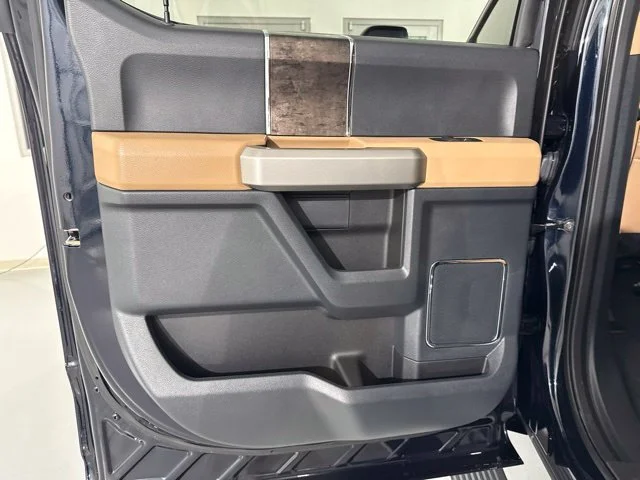 Used 2022 Blue Ford Lariat image 13