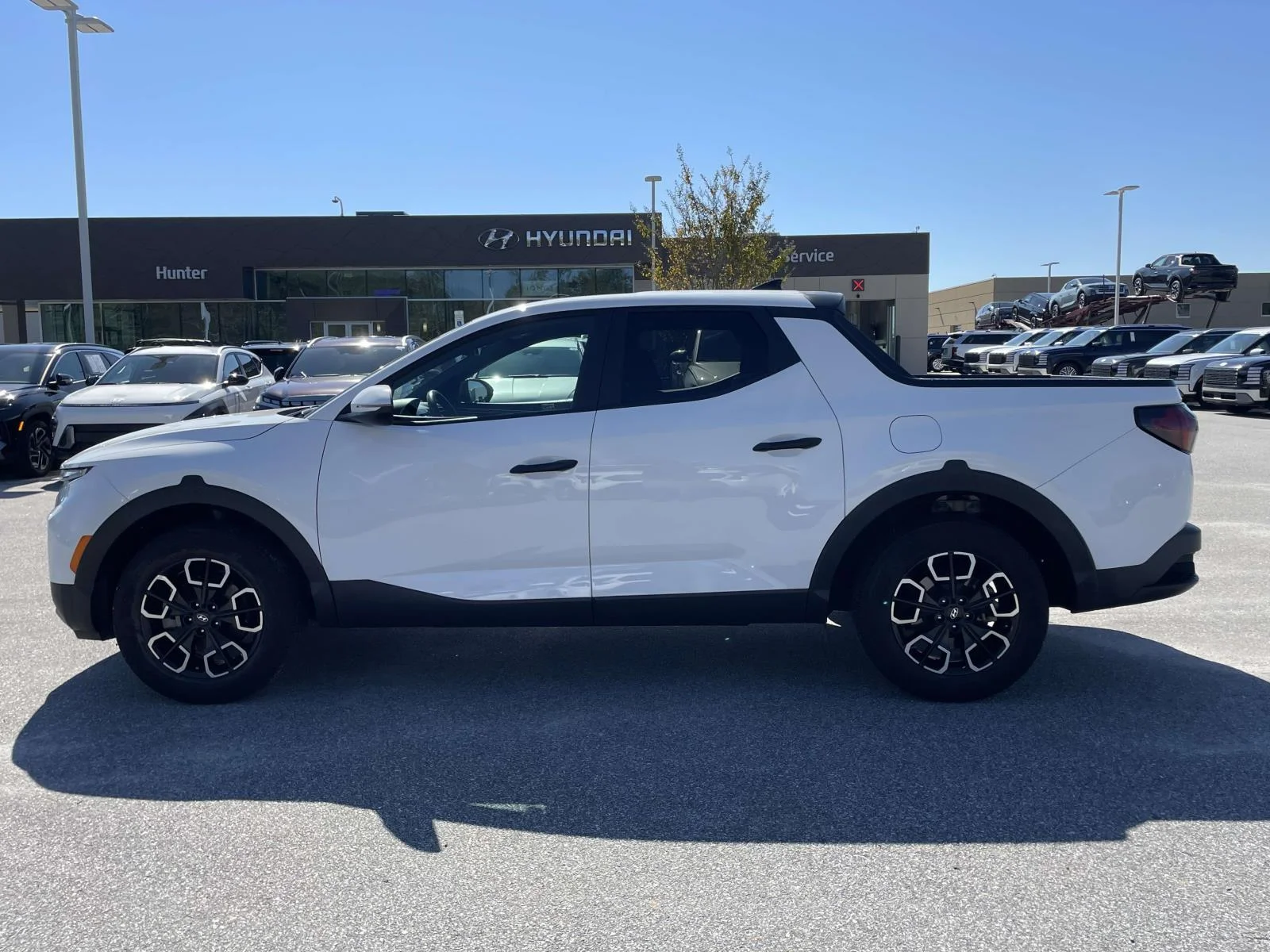 Used 2023 Atlas White Hyundai SEL image 26