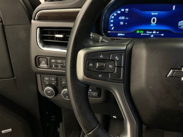 Used 2023 Black Chevrolet Z71 image 12