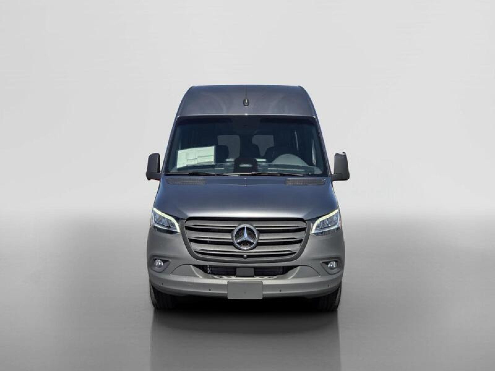 New 2026 Selenite gray metallic Mercedes-Benz 2500 image 9