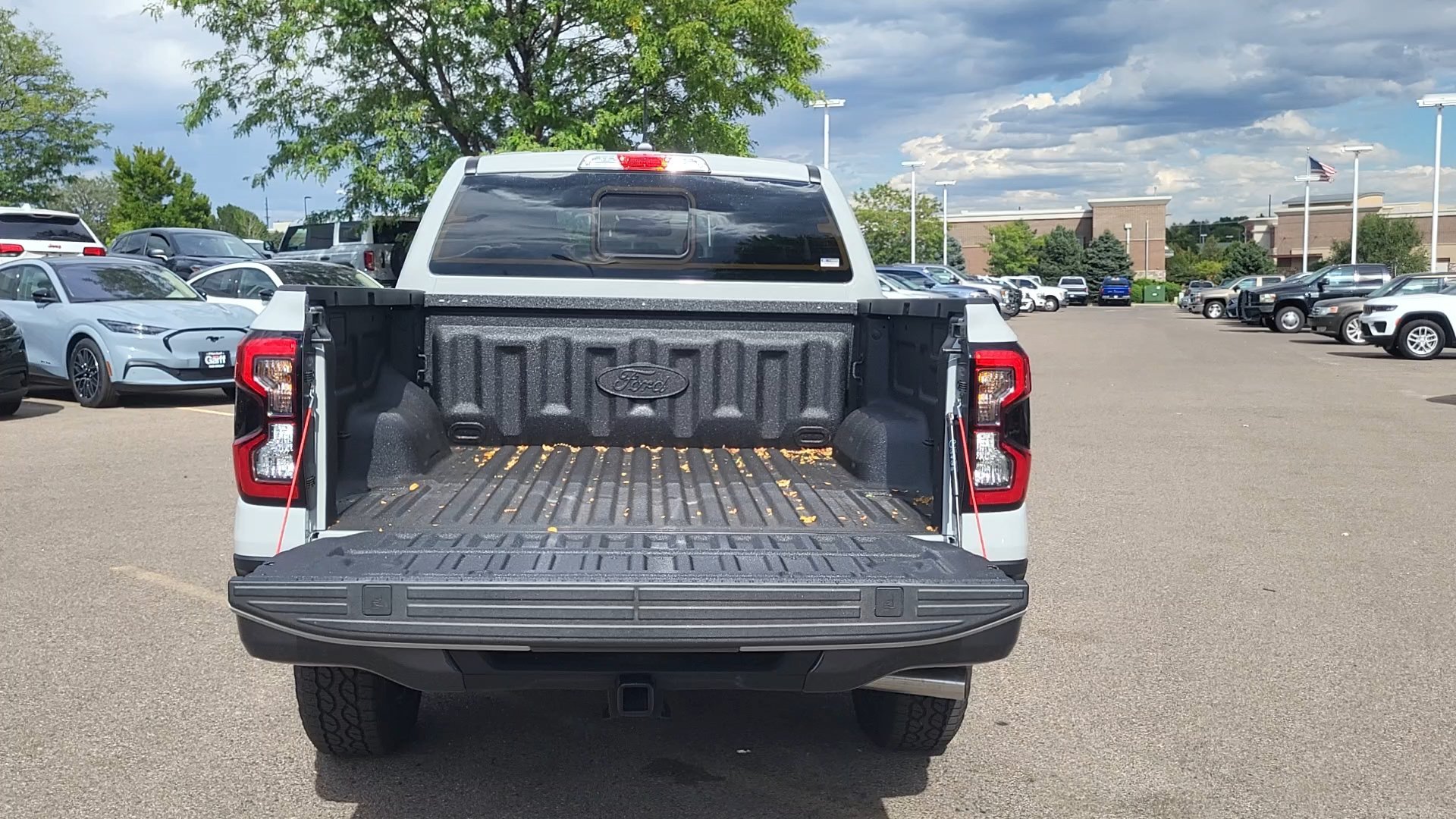 New 2026 Avalanche Ford LARIAT image 24