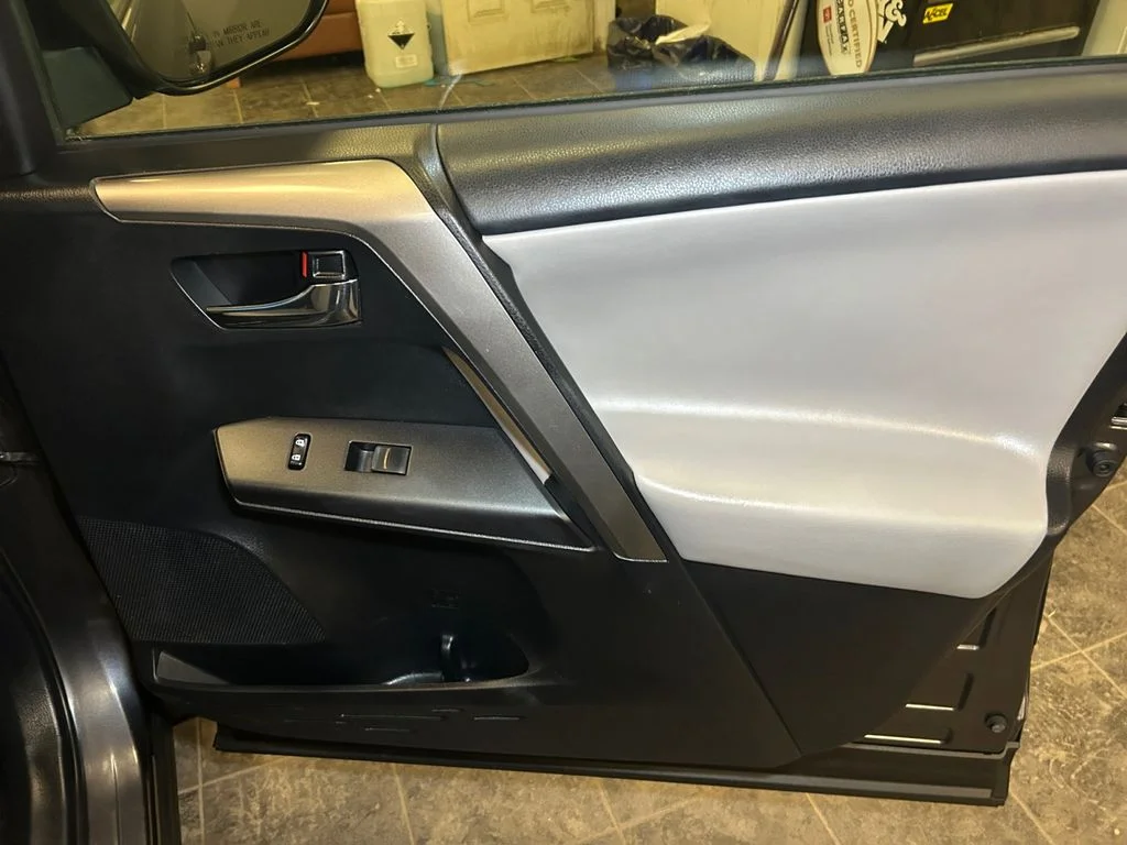 Used 2018 Magnetic Gray Toyota XLE image 16