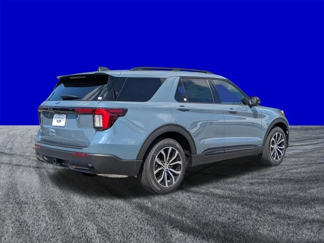 New 2026 Blue Ford ST-Line image 4