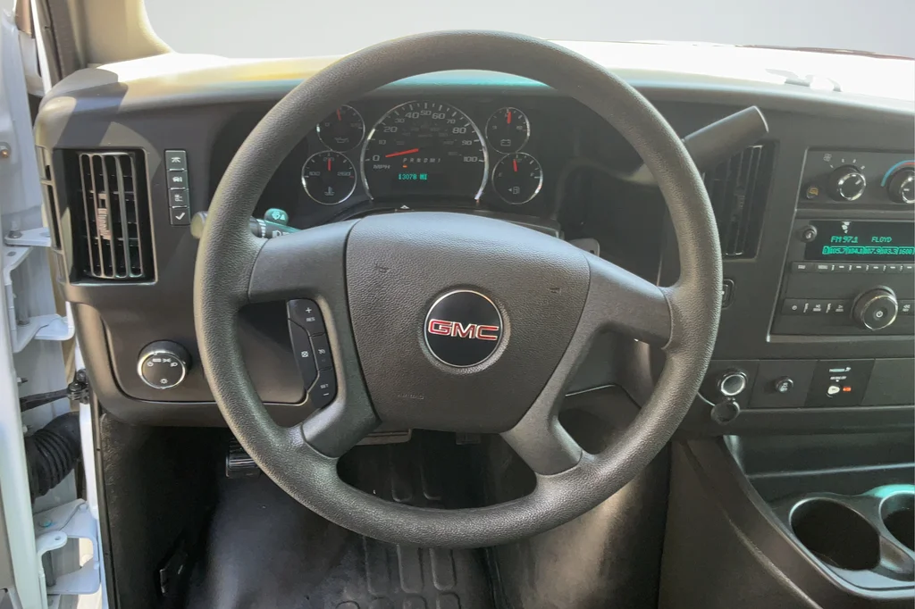 Used 2025 White GMC Work Van image 12