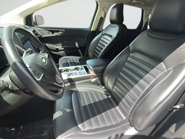 Used 2024 Silver Ford SEL image 10