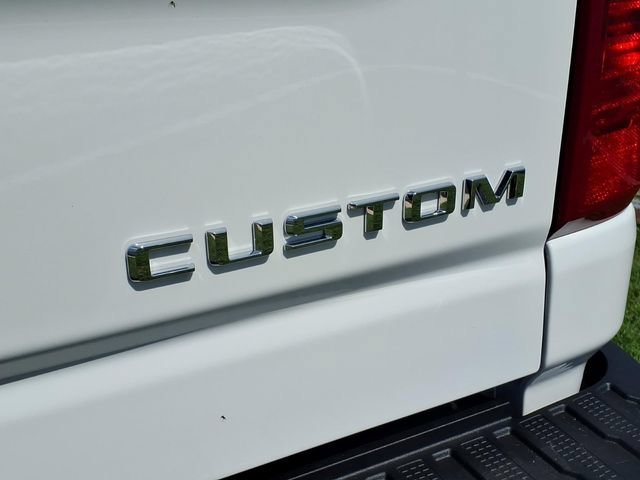 New 2026 Summit White Chevrolet Custom image 19