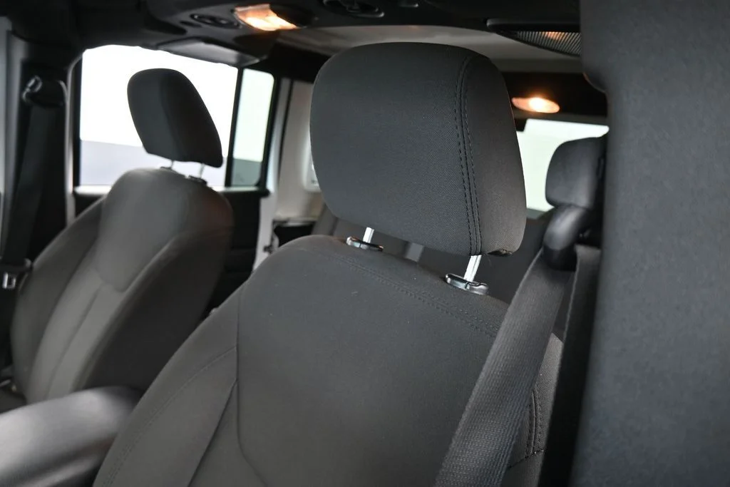 Used 2018 Bright White Clearcoat Jeep Unlimited Sport image 13
