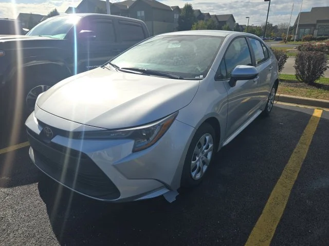 Used 2025 Silver Toyota LE image 3
