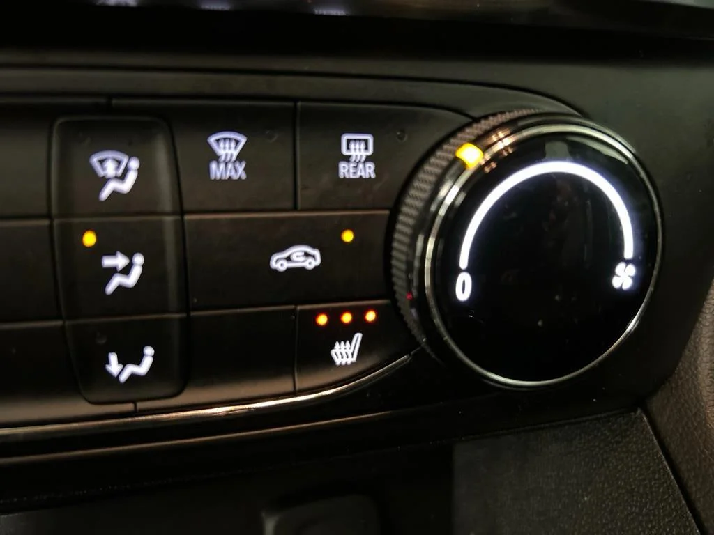 Used 2024 Ebony Twilight Metallic Buick Preferred image 23