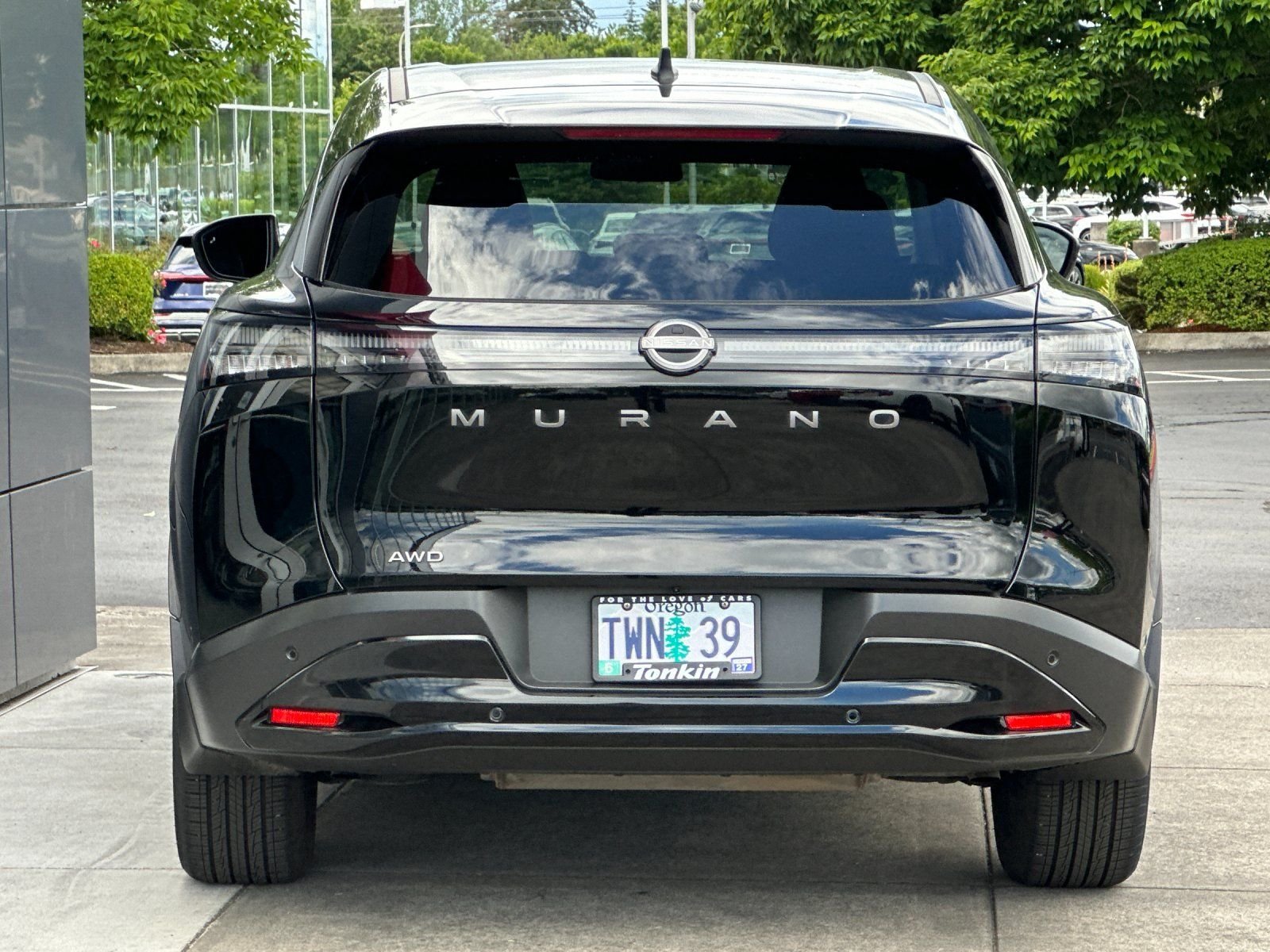 Used 2025 Super Black Nissan SV image 4
