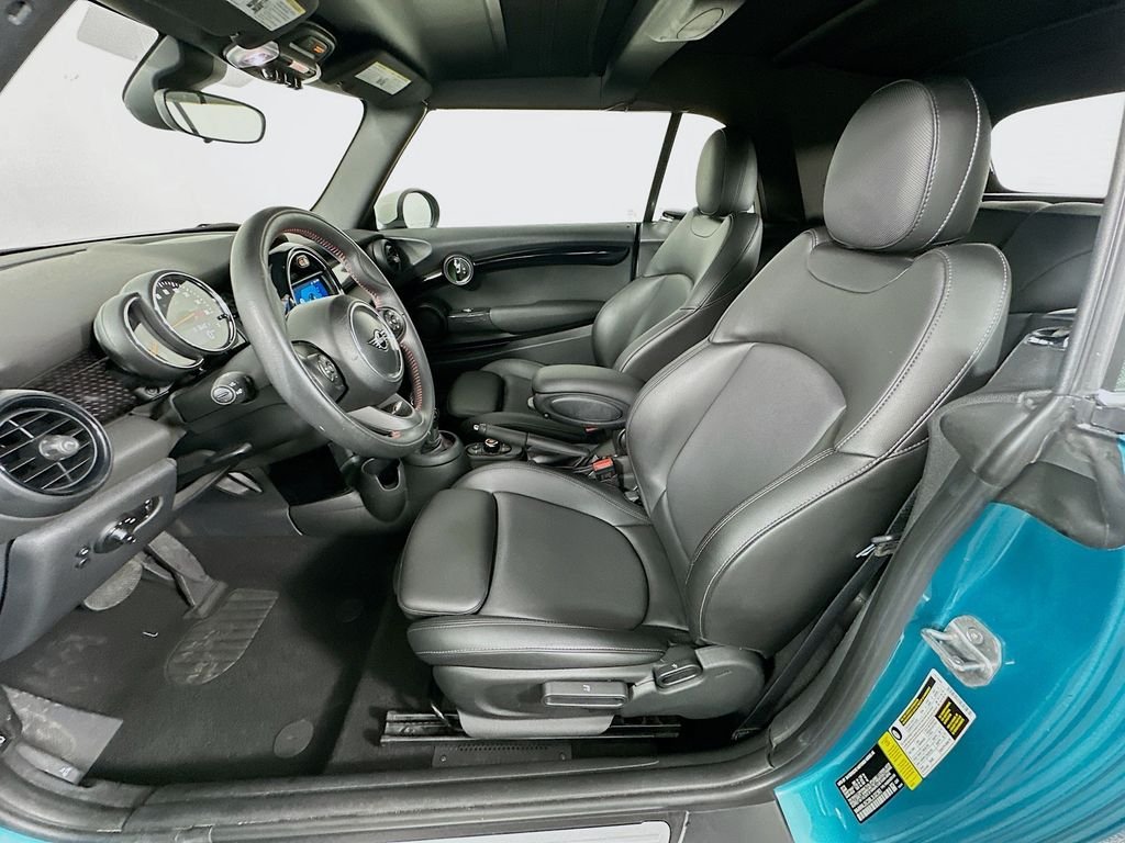 Used 2020 Blue MINI Signature image 20