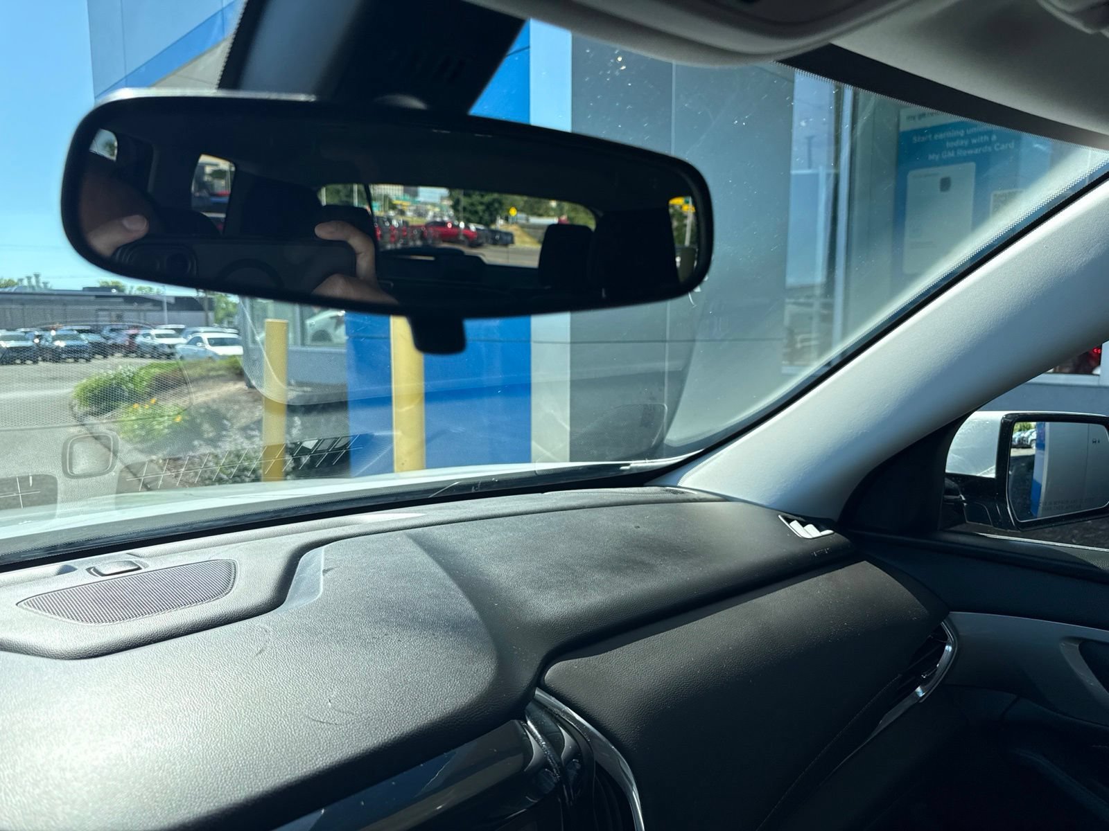 Used 2020 SUMMIT WHITE Chevrolet LT Cloth image 32