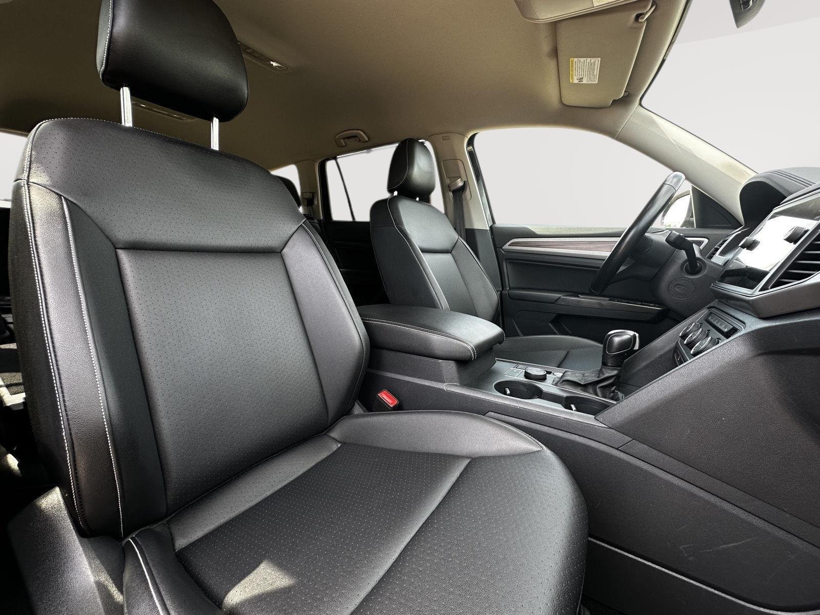 2021 Volkswagen Atlas SE w/Tech - Photo 22