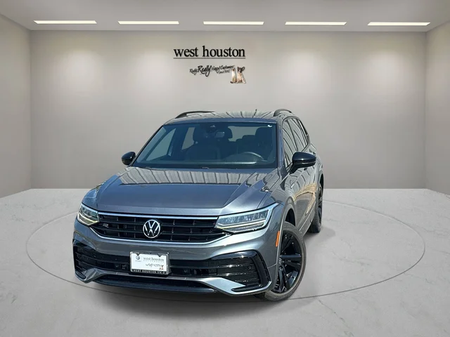 2023 Volkswagen Tiguan SE R-Line Black