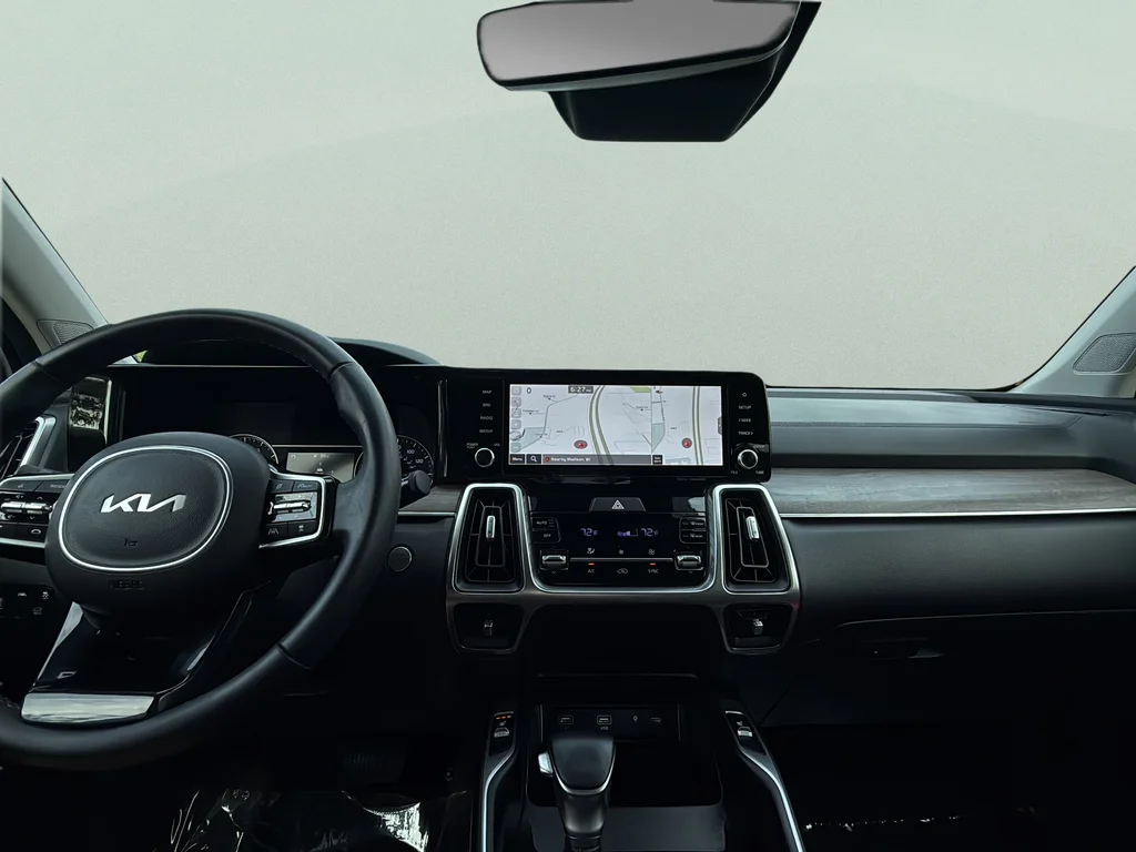 Used 2023 Glacial White Pearl Kia X-Line EX image 31