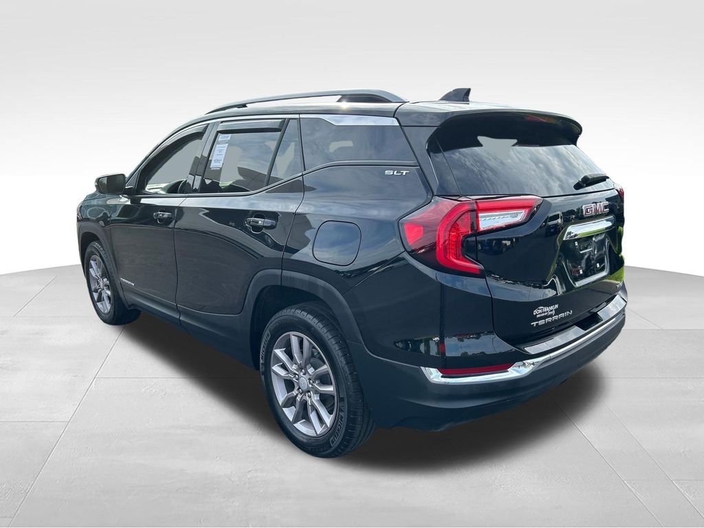 2024 GMC Terrain SLT - Photo 3
