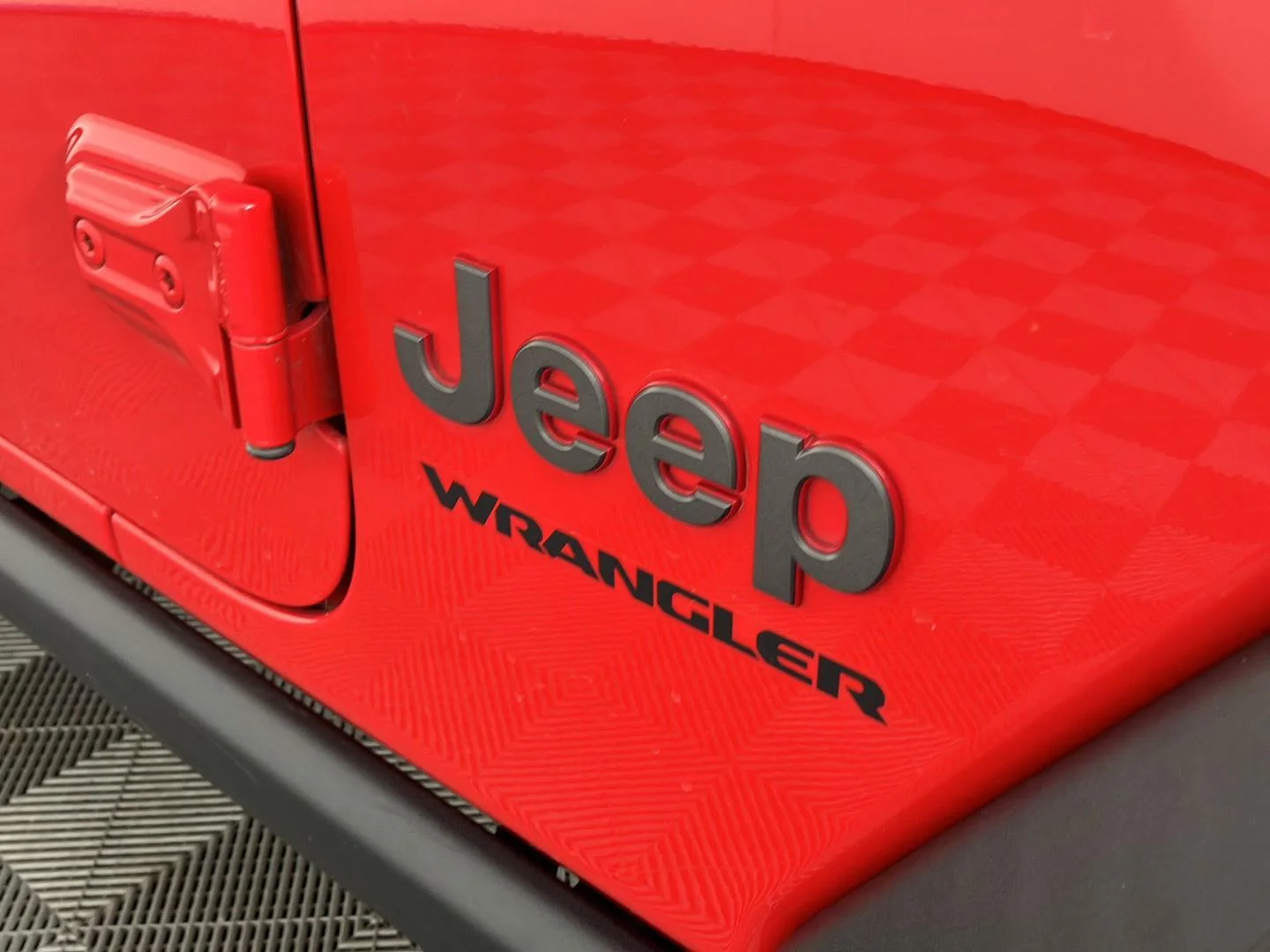 Used 2021 Firecracker Red Clearcoat Jeep Rubicon image 36
