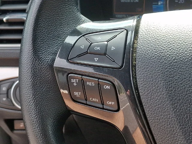 Used 2019 Gray Ford XLT image 21