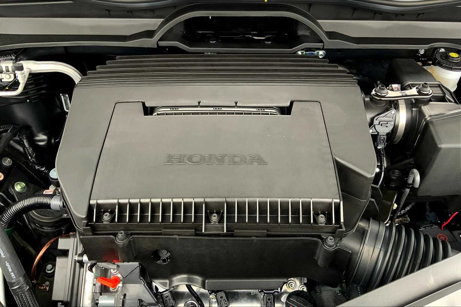 Used 2025 Crystal Black Pearl Honda Touring image 17