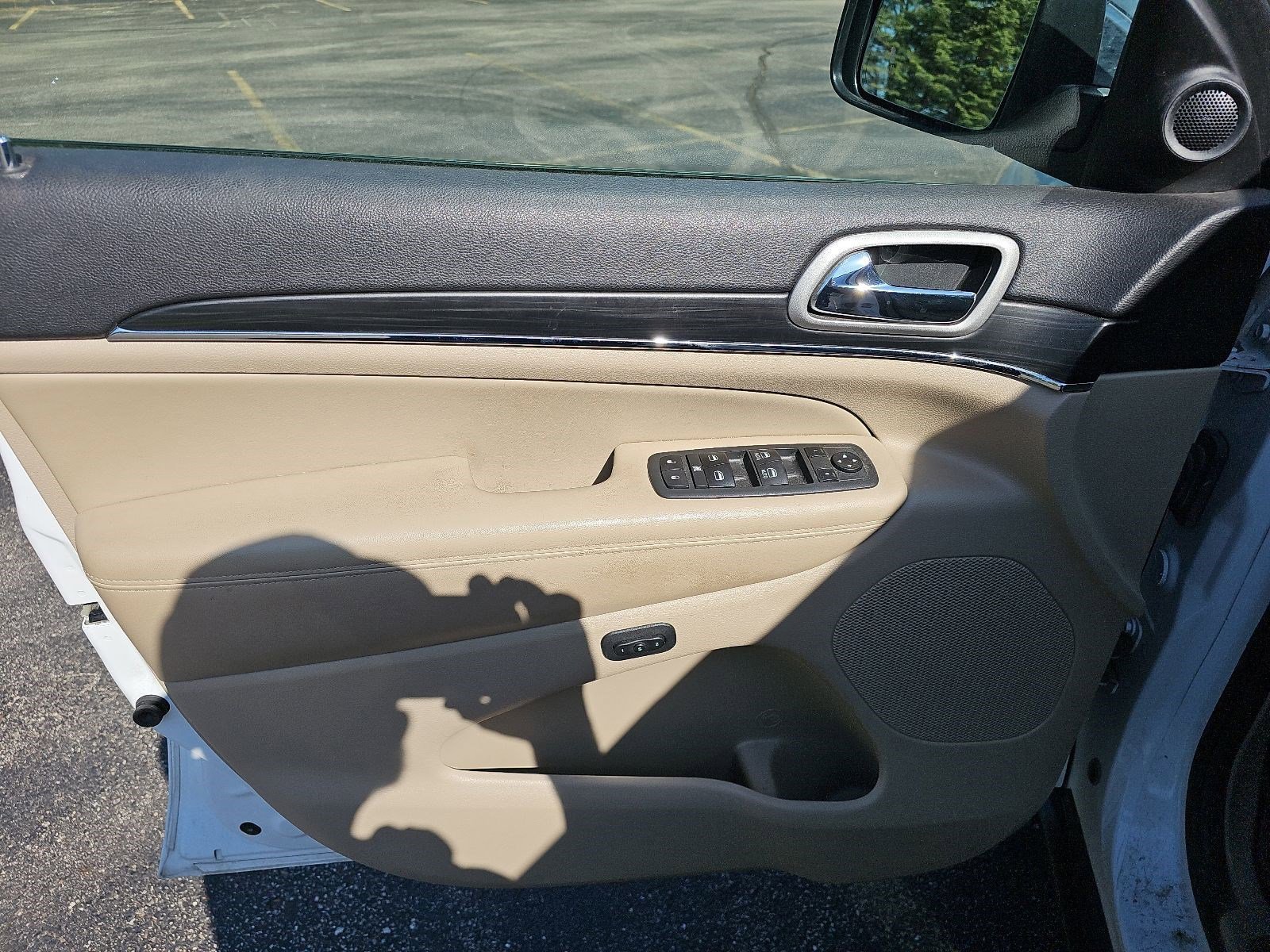Used 2021 Bright White Clearcoat Jeep Limited image 19